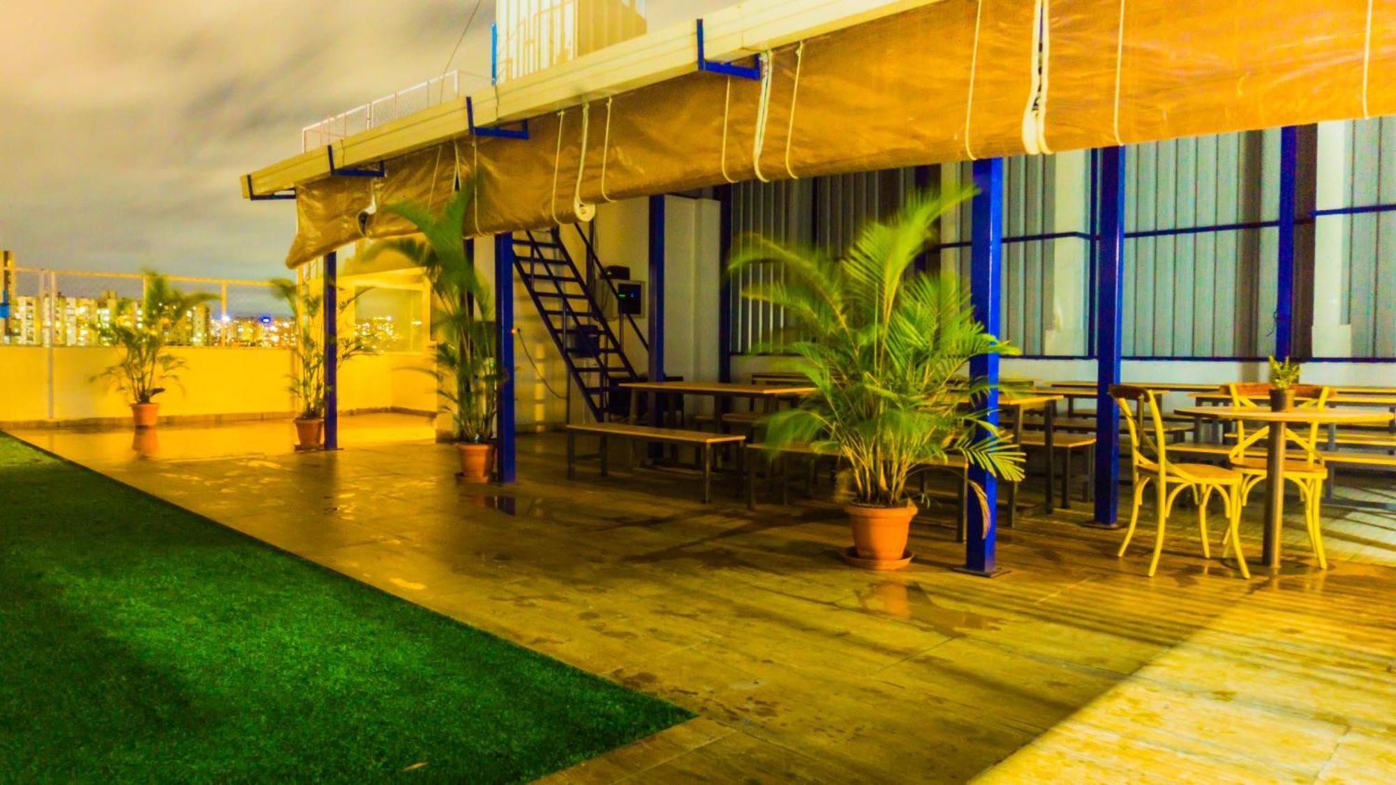Local Colive Sarjapur Aparthotel Бангалор Екстериор снимка
